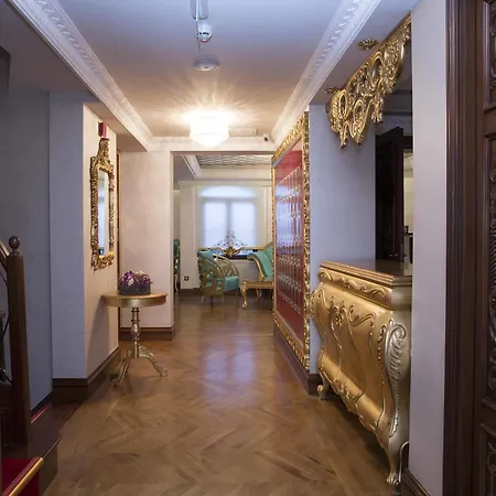 Su Merdum Hotell